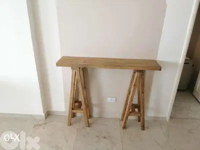 Bar table creative recycling wood بار خشب سميك حجم وسط Bar table creative recycling wood بار خشب سميك حجم وسط