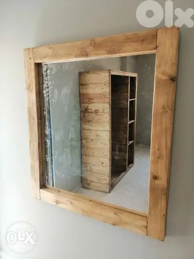 Creative thik recycling wood mirror مراية خشب سميك حجم وسط