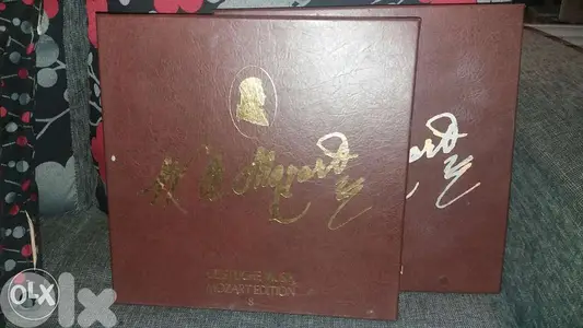 Mozart 2 vinyl boxes موزار اسطوانات اسطوانة lp records
