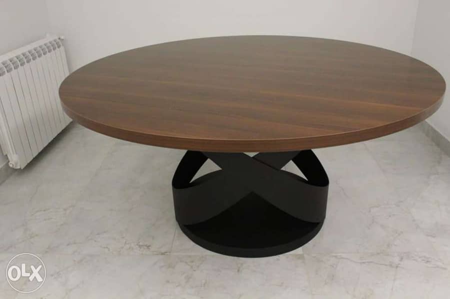 Amazing round dining table 0