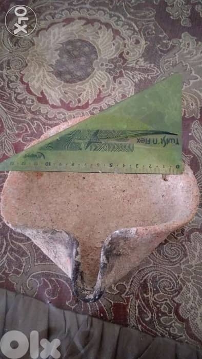 Old clay Phoencian Oil lamp diameter 13 cm 2