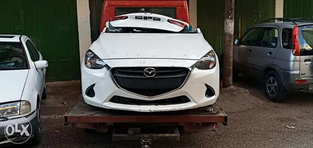 Mazda 2 model 2016 keta3 faret