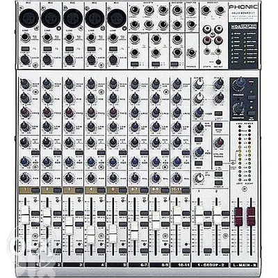 mixer 8ch brand phonic,not powered,verry good condition