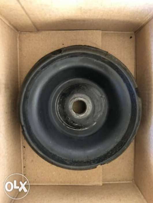 Front Shock Absorber with its Support 2
