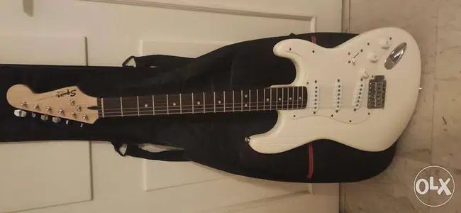 Fender Squier electric guitar white