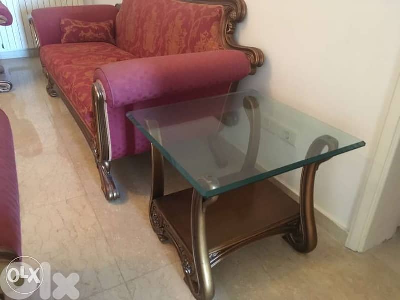 Salon Complete: 8 pieces, Sofas, tables. very good condition. 3