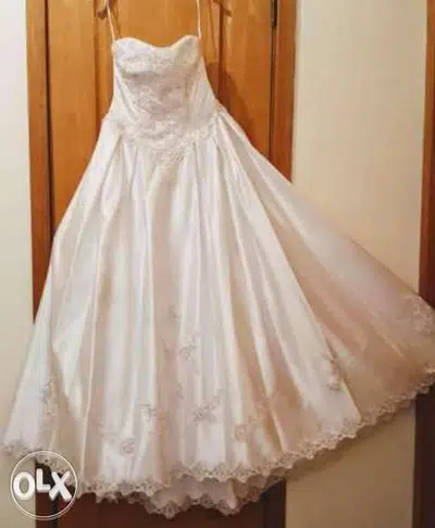 Wedding dress Paris verry good condition size M