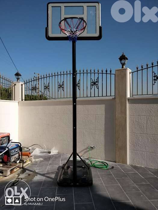 Basketball hoop 0