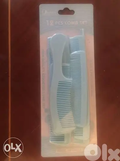 Blue Comb Set - 12 Pieces - مجموعة أمشاط