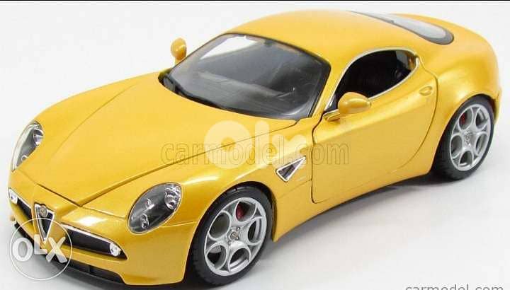 Alfa Romeo 8C Competizione diecast car model 1:18. 0