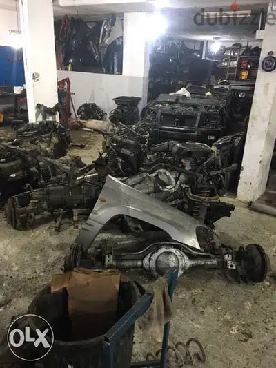 يوجد لدينا كل ماتحتاجو لسيارات الامريكيه قديم وحديث يوجد لدينا كل ماتحتاجو لسيارات الامريكيه قديم وحديث