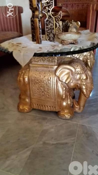 Sitting room elephent witch table originale 1