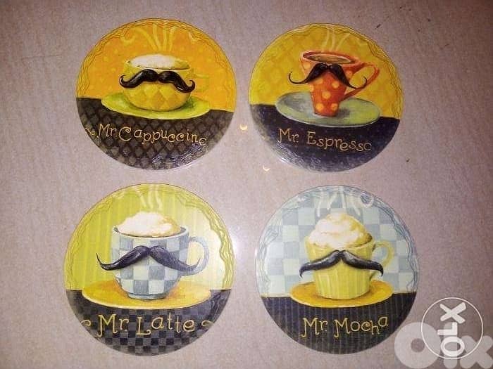Four Sous verres porcelaine & wooden back 0