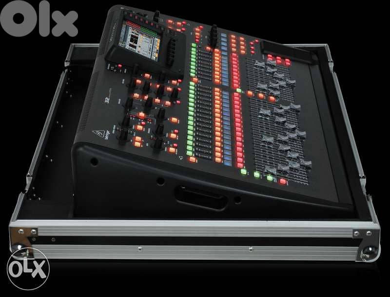 Behringer X32 Digital Mixer 40-channel , Boxed , Warranty 1 year 4