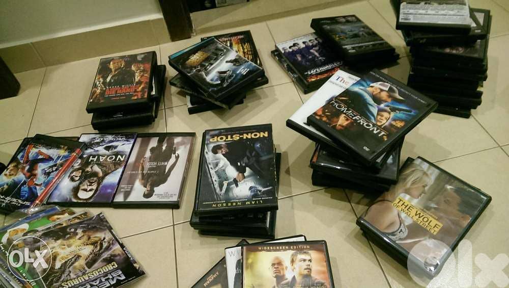 Mouvies CD (about 750 CD ) 1