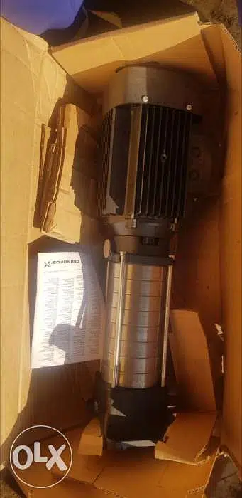 Grundfos tromba triphase