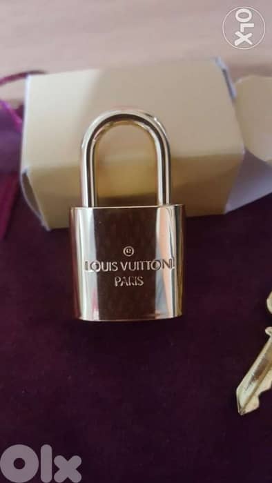 Louis Vuitton lock 1