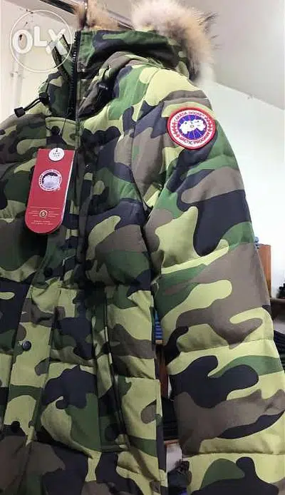 Authentic Canada Goose Jacket available in different colors limited qt