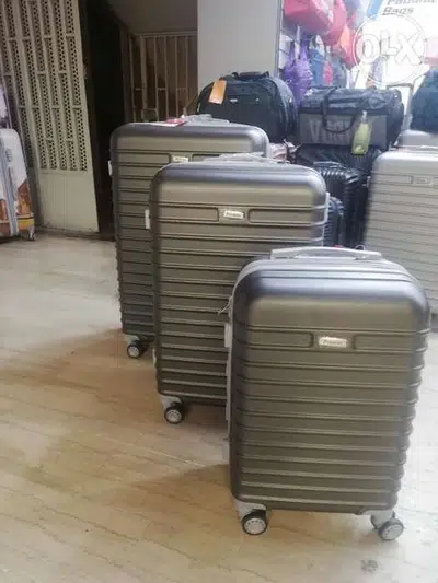 Swiss Premier Suitcase set expandable 76-969O37