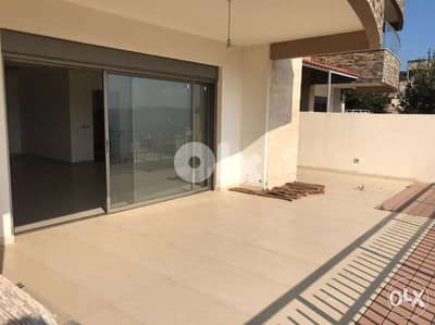 210 m2 apartment with a terrace / mountain view for sale in Broumana