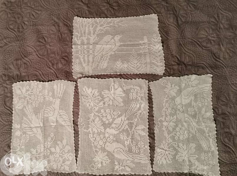 5 crochet table covers 0