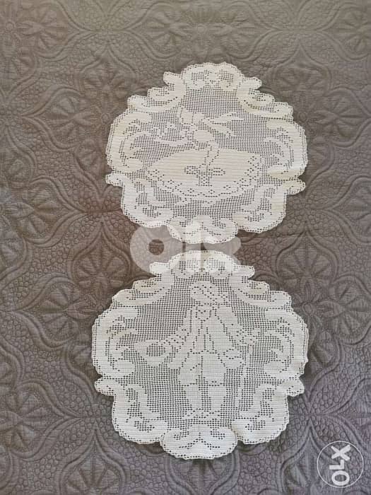 Crochet table covers 0