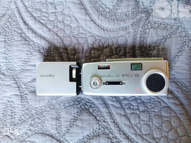 Minolta _16 MG-S Camera 0