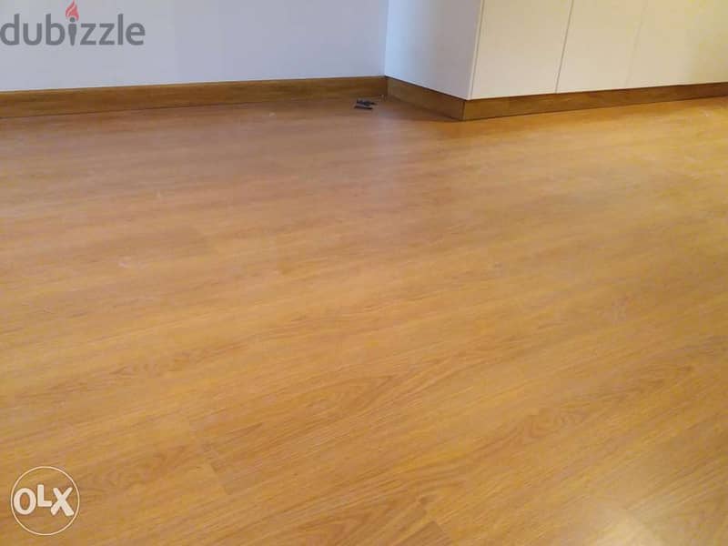 Black price . . parquet 0