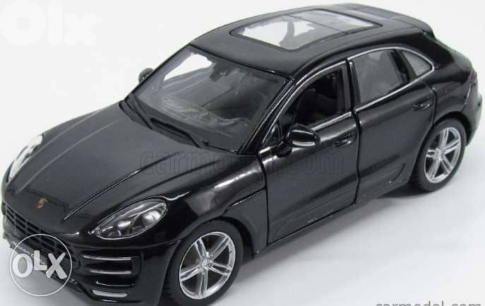 Porsche Macan diecast car model 1:24. 0