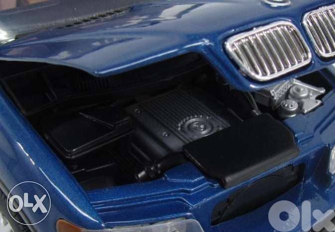 BMW X5 diecast car model 1:18. 6