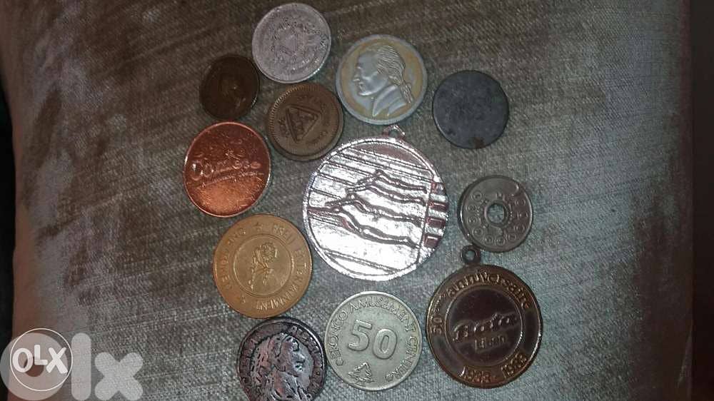 12 mixed Tokens & medals of Lebnaon , Eygpt & USA 0