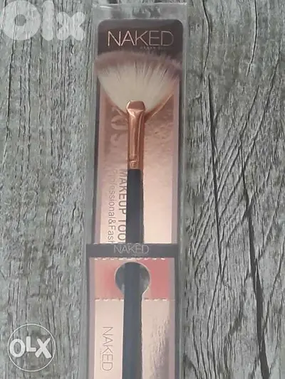 Naked Brand Professional highlight brush