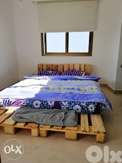 Floor wood Pallet bed decoration تخت ارض طبالي خشب