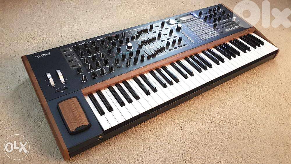 Arturia PolyBrute 6-Voice Polyphonic Morphing Analog Synthesizer 0