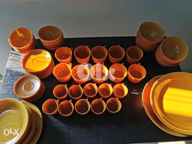 Rare Arcopal volcan Tazon Set of 70 5