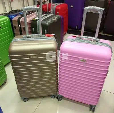 1 Large Suitcase Swiss Choose color 76-969O37