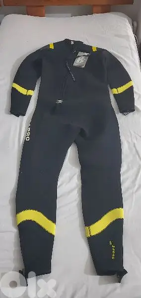 ScubaPro Swimming/Diving Equipment (Suit,Fins,Goggles,LifeJacket,Shoes