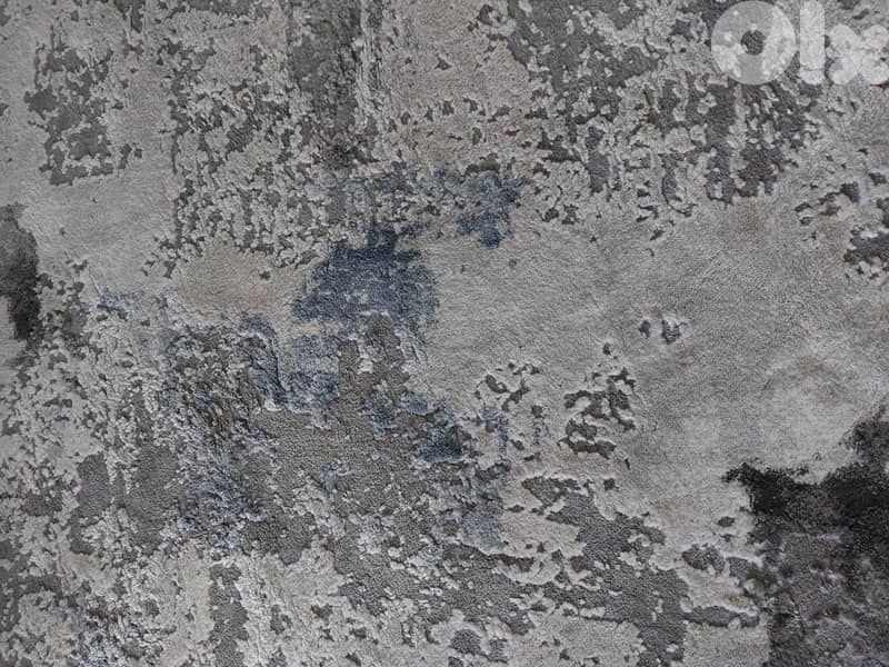 Carpet in excellent condition 0