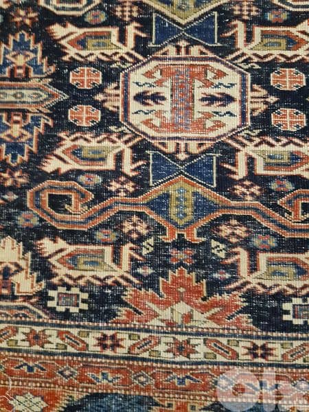 paire of carpet 3
