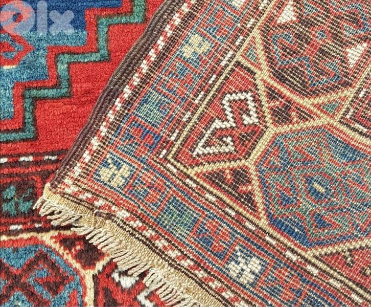 paire of carpet 6