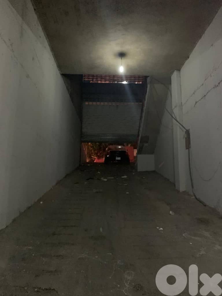 600 Sqm | Warehouse for rent in Zalka 0