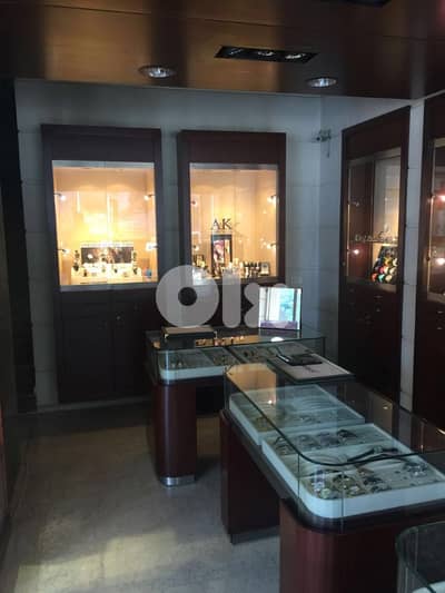 240 Sqm | Deluxe Shop for rent in Beirut / Tabaris محل للايجار تباريس