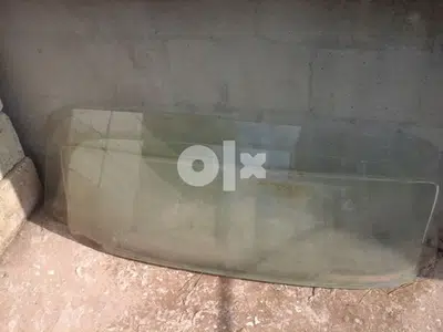 زجاج مرسيدس كلاسيك
