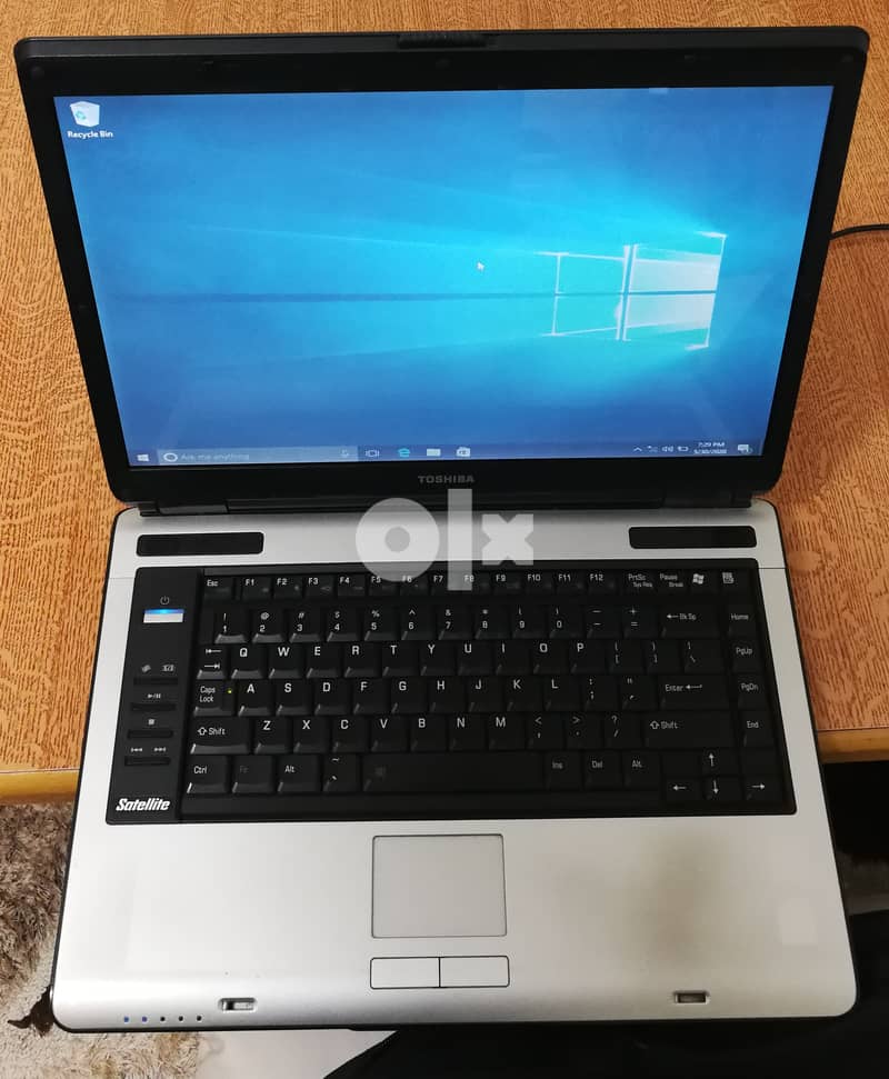 Laptop Toshiba Satellite A135 Windows 10 0