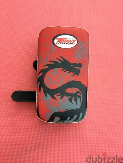 boxing  pads twins very good quality new