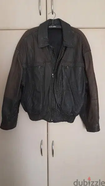 black leather jacket size L