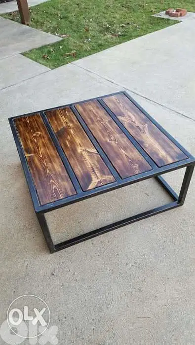 Steel square coffee table طاولة وسط مربع
