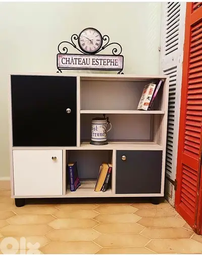 bookshelf