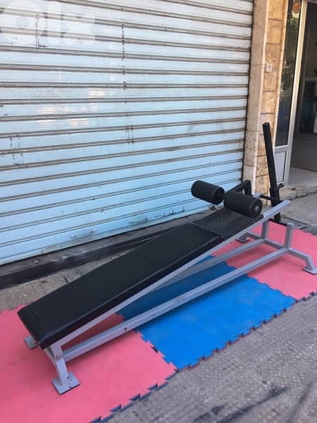 bench abs for gym use like new 70/443573 whatsapp RODGE 0