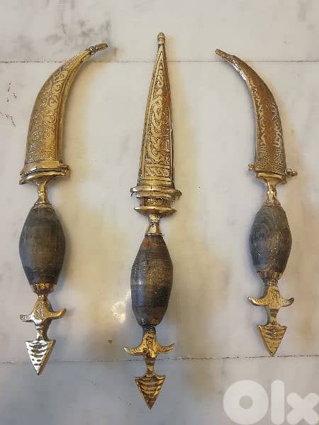 antique 0